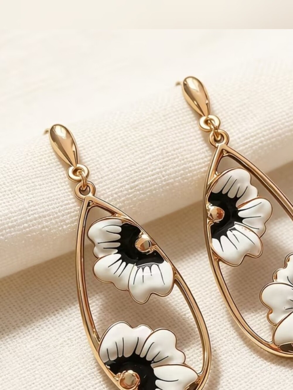 Gold Floral Teardrop Earrings White & Black Accent Flower Design NWT